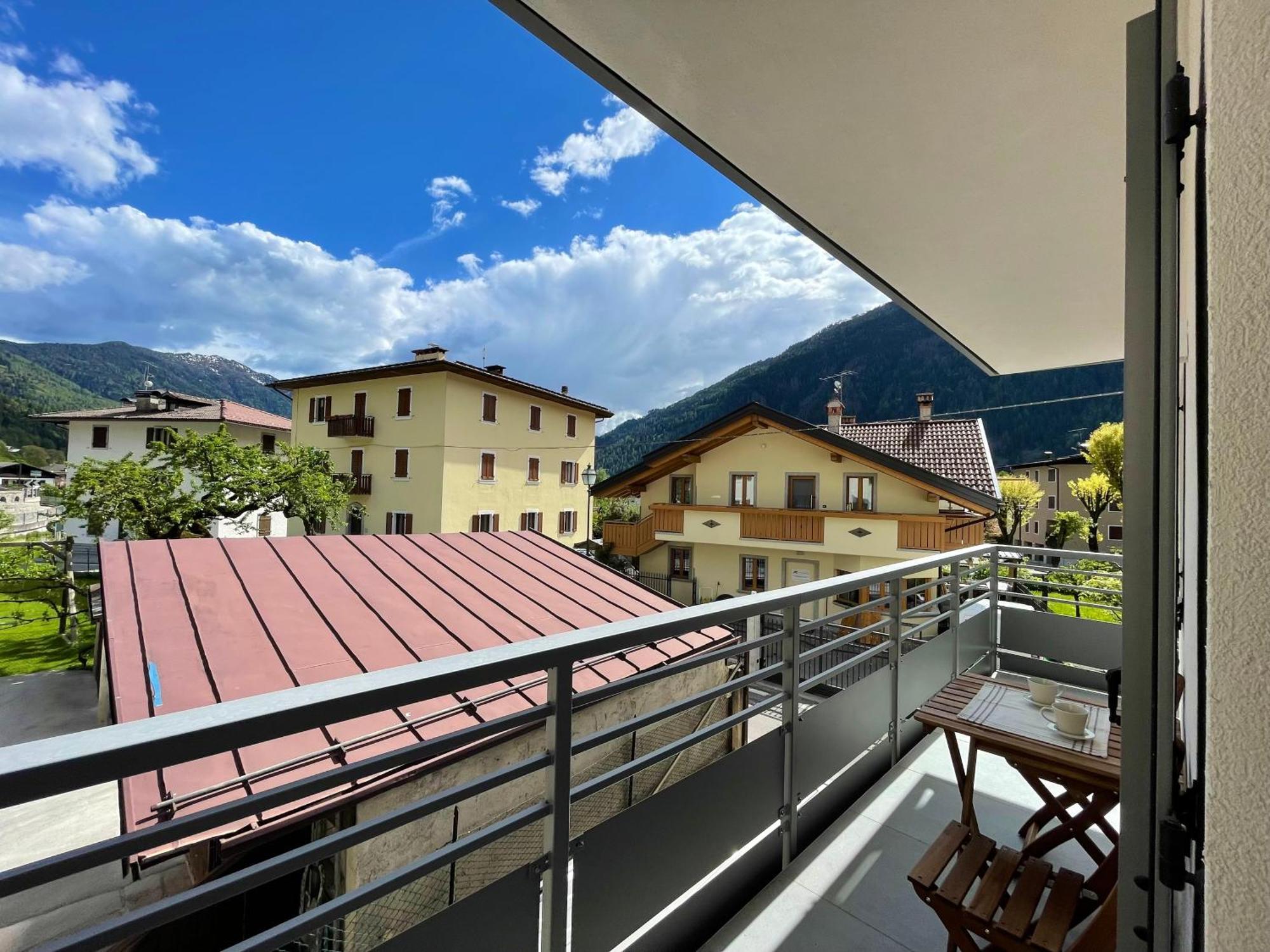 Casa Di Maggie 1 Apartment Carisolo Exterior photo