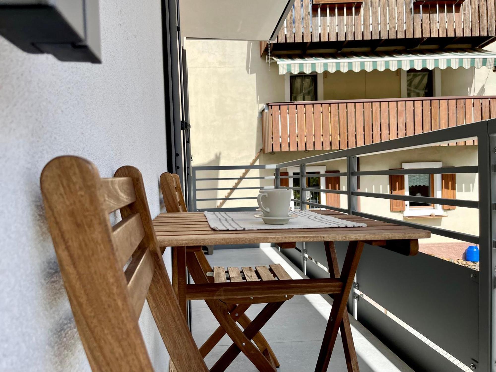 Casa Di Maggie 1 Apartment Carisolo Exterior photo